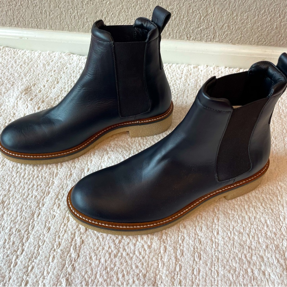 Everlane Italian leather Chelsea with gum sole.